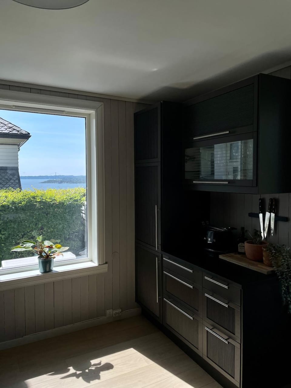 Panoramic views and garden! Apartment in Bergen