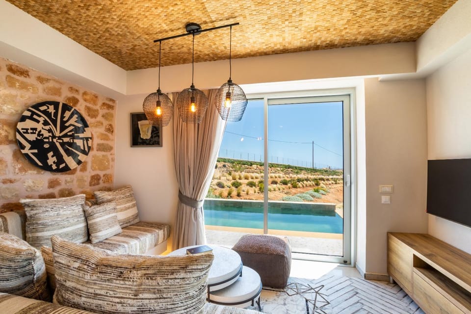 TV and multimedia, View (from property/room), Balcony/Terrace, Living room, Seating area