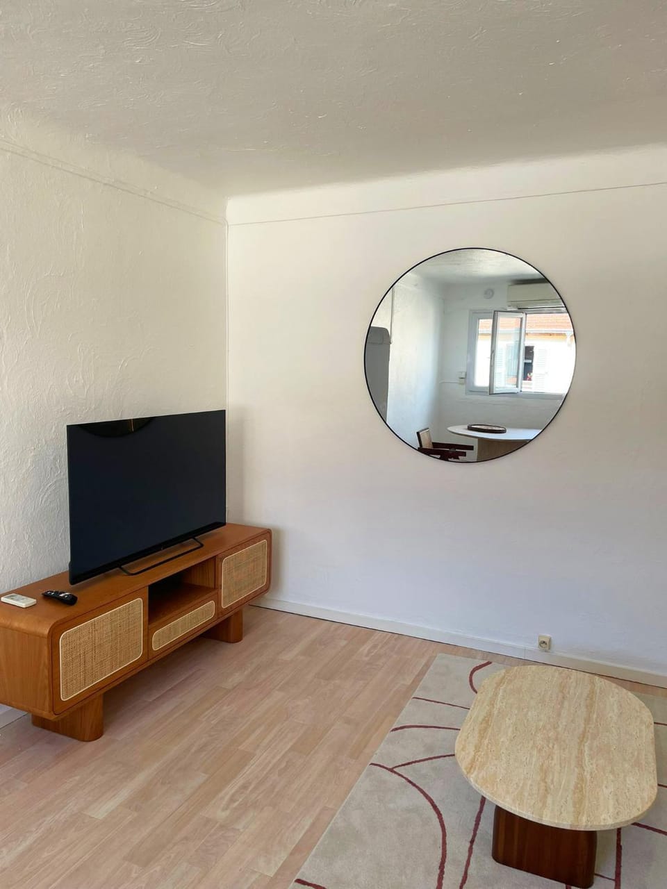 Chic studio Palais 2 min away Apartment in Cannes