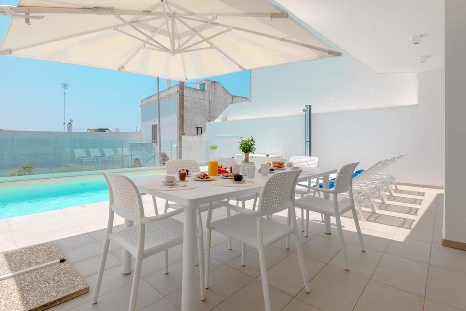 Balcony/Terrace, Swimming pool
