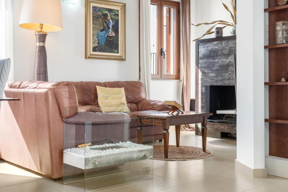 Property building, Living room