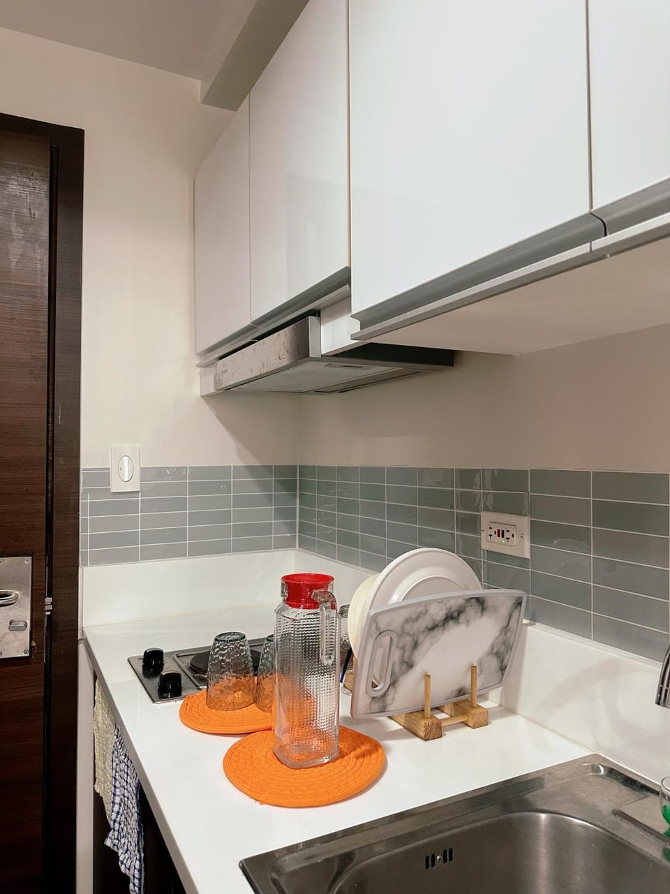 Kitchen or kitchenette, Food, stove