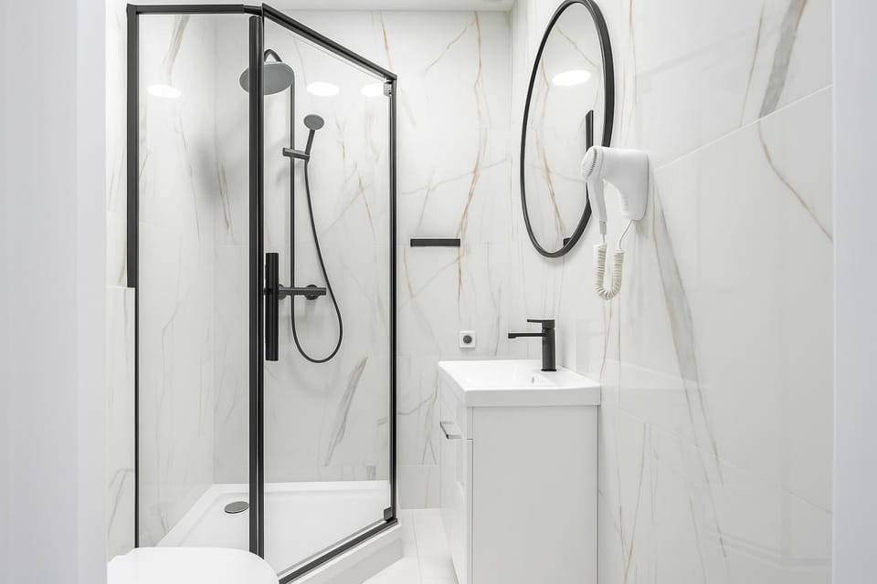 Shower, Bathroom
