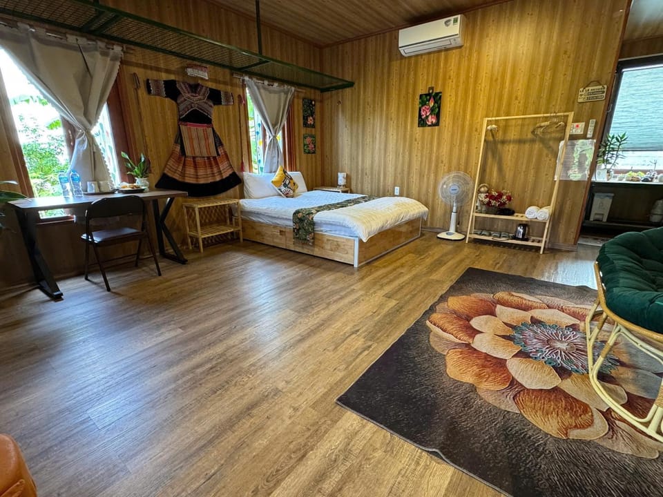 Cozy Haven-Lotus Room & Sunshine Windows Apartment in Vietnam