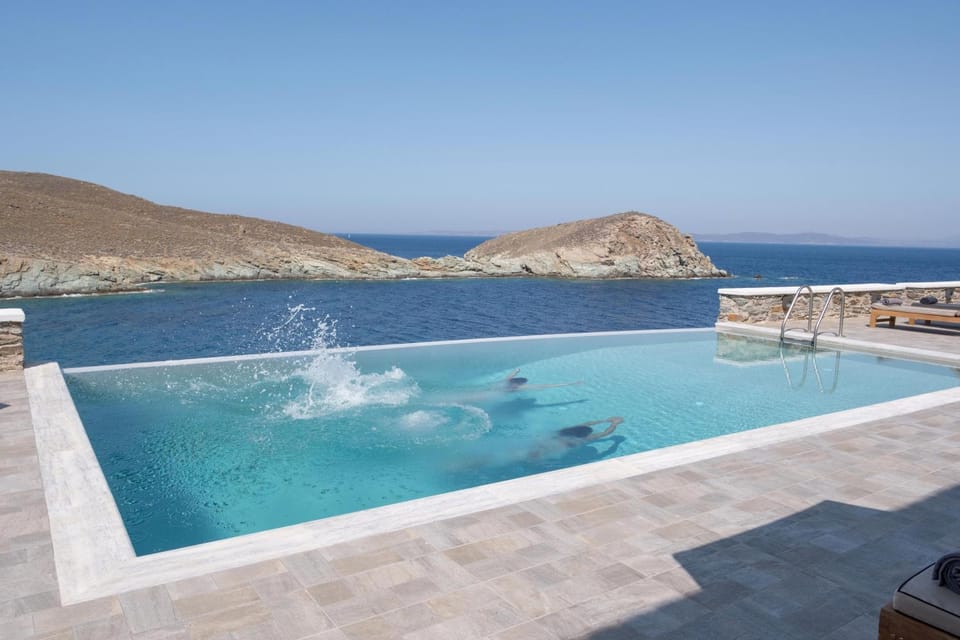 Nearby landmark, Day, Natural landscape, Balcony/Terrace, Mountain view, Pool view, Sea view, Swimming pool, Swimming pool