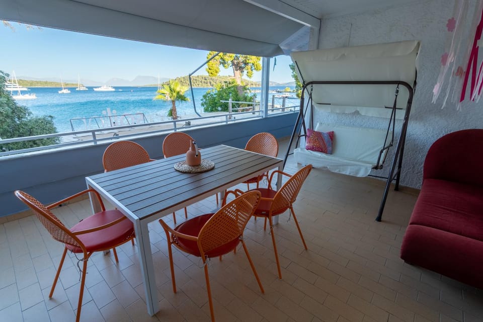 Sailinn Beach House Apartment in Nydri
