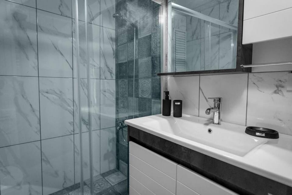 Cozy and Modern 3BR with Private Patio in Beşiktaş Apartment in Istanbul