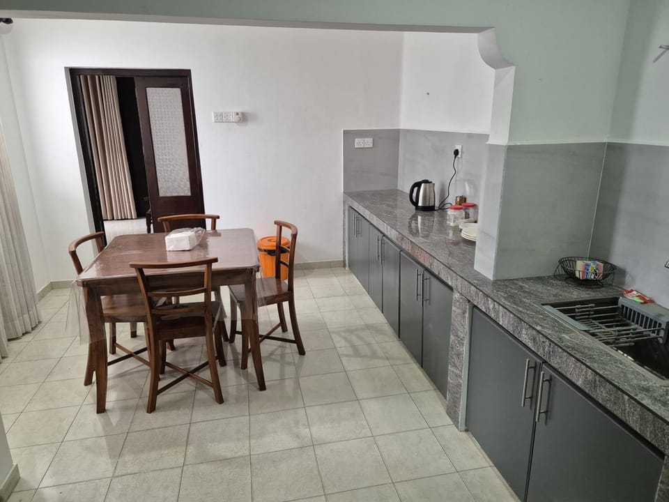 Comfortable Stay in Colombo Apartment in Western Province