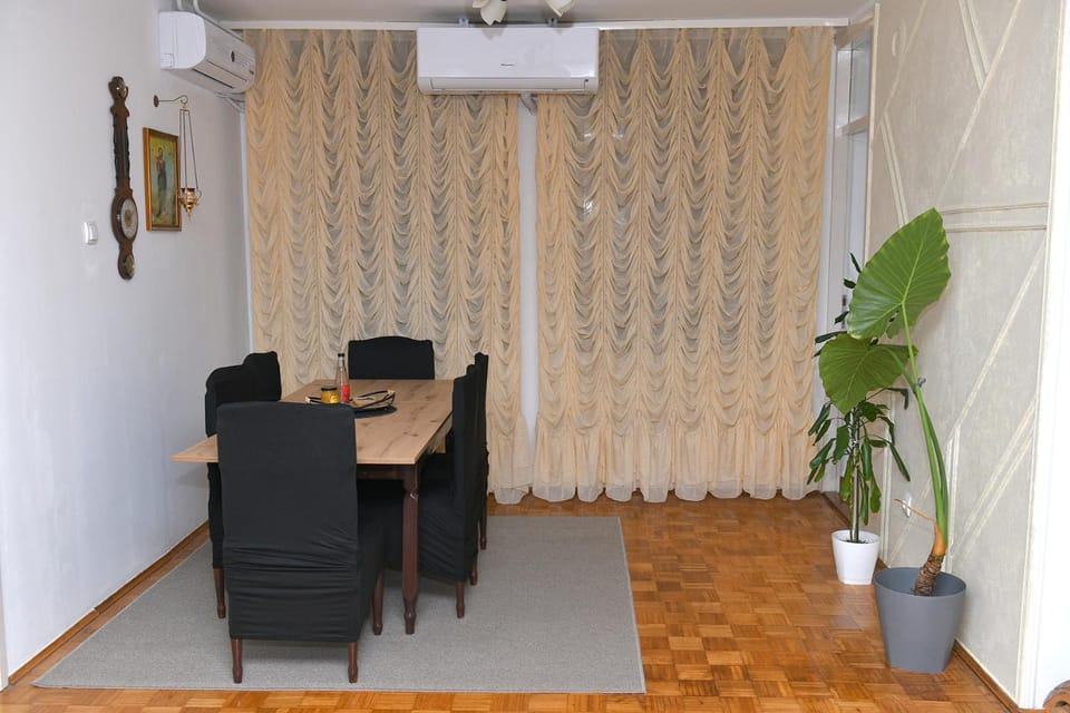 Dining area, air conditioner