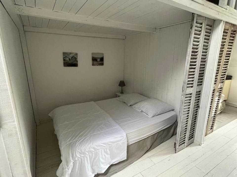Cabine du Capitaine 5 Cabin in Normandy