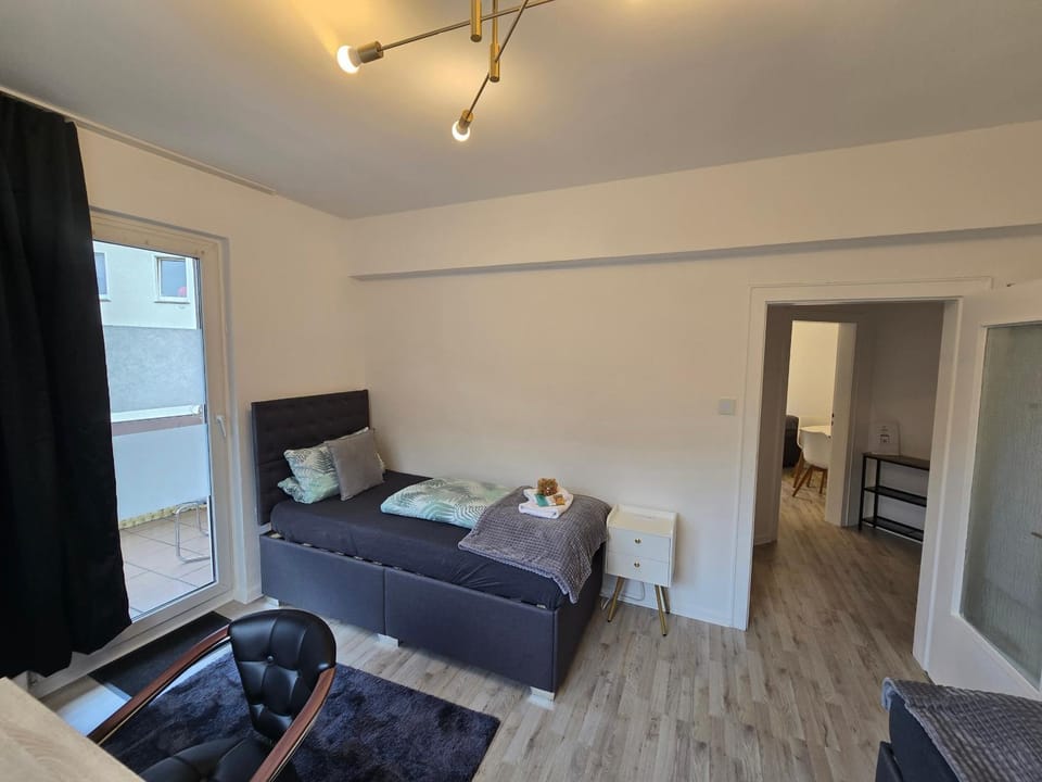 Apartment in Krefeld City with Balcony Apartment in Krefeld