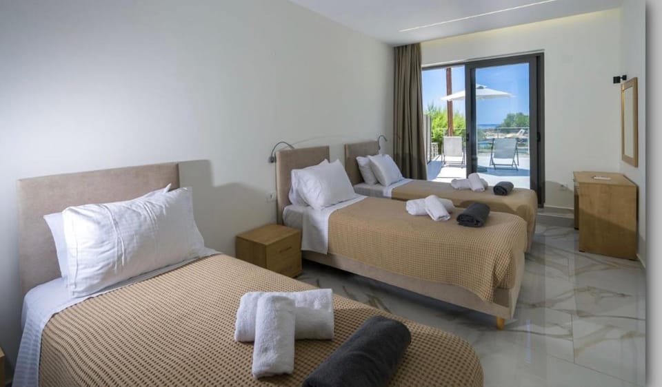 Phoenix Coastal Heaven Hotel in Crete