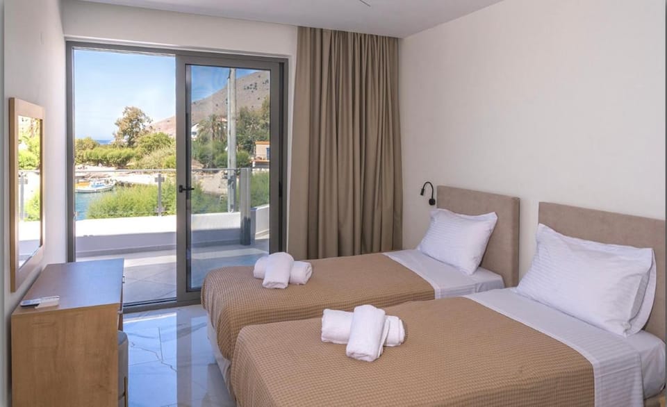 Phoenix Coastal Heaven Hotel in Crete