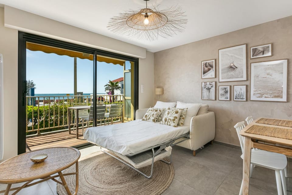 appartement face à la mer avec parking Apartment in Palavas-les-Flots