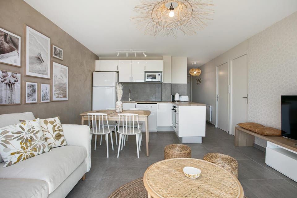 appartement face à la mer avec parking Apartment in Palavas-les-Flots