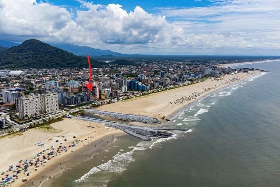 3 Bedrooms en Caiobá beach for leisure and rest Apartment in State of Paraná