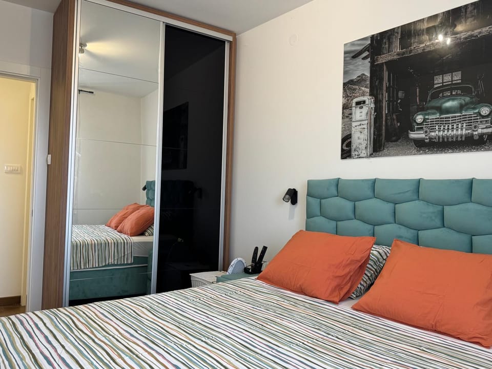 Bed, Bedroom, wardrobe