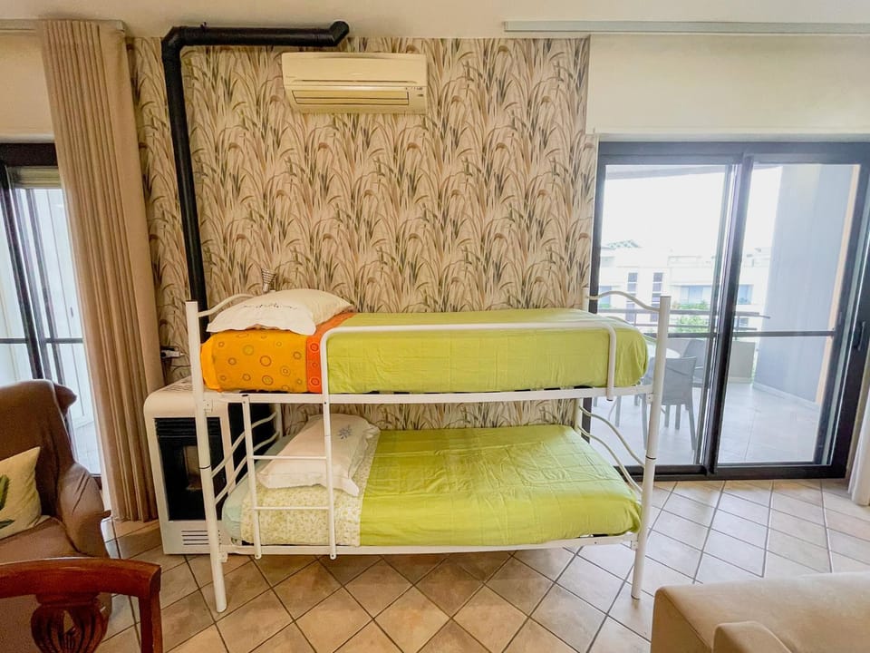 bunk bed