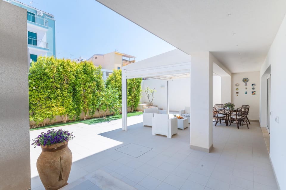 Patio, Balcony/Terrace