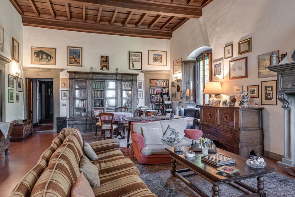 Property building, Living room