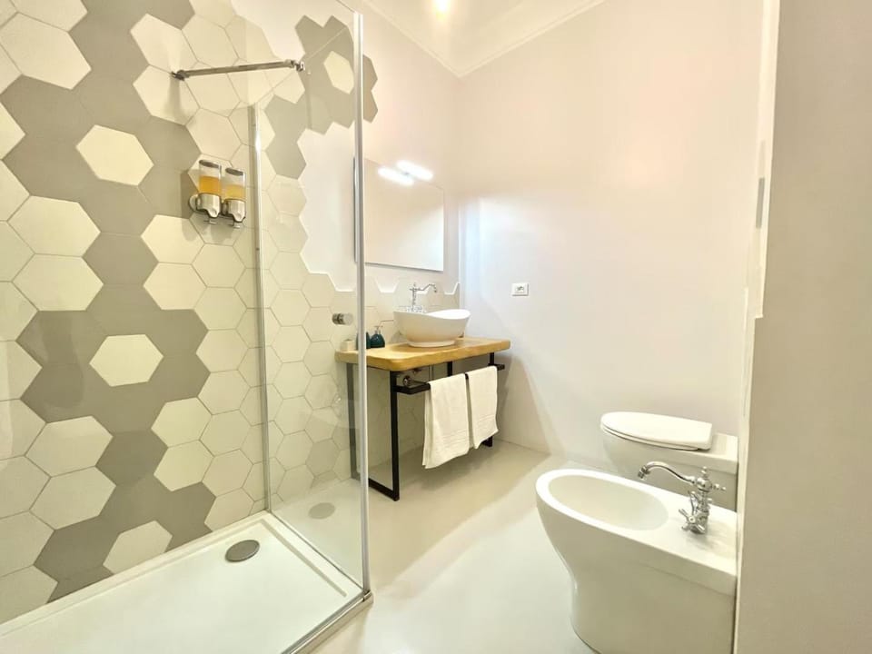 Shower, Toilet, Bathroom, bidet