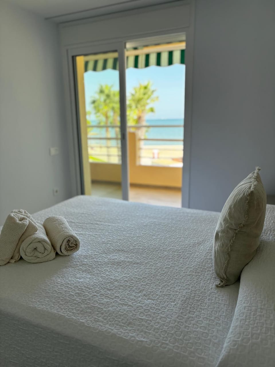 Seaward Apartments- Delícies Mar- La Ràpita Apartment in Montsià
