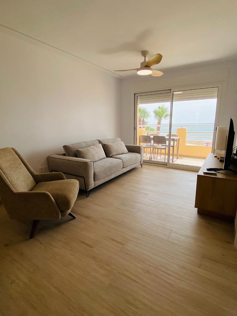 TV and multimedia, Balcony/Terrace, Living room