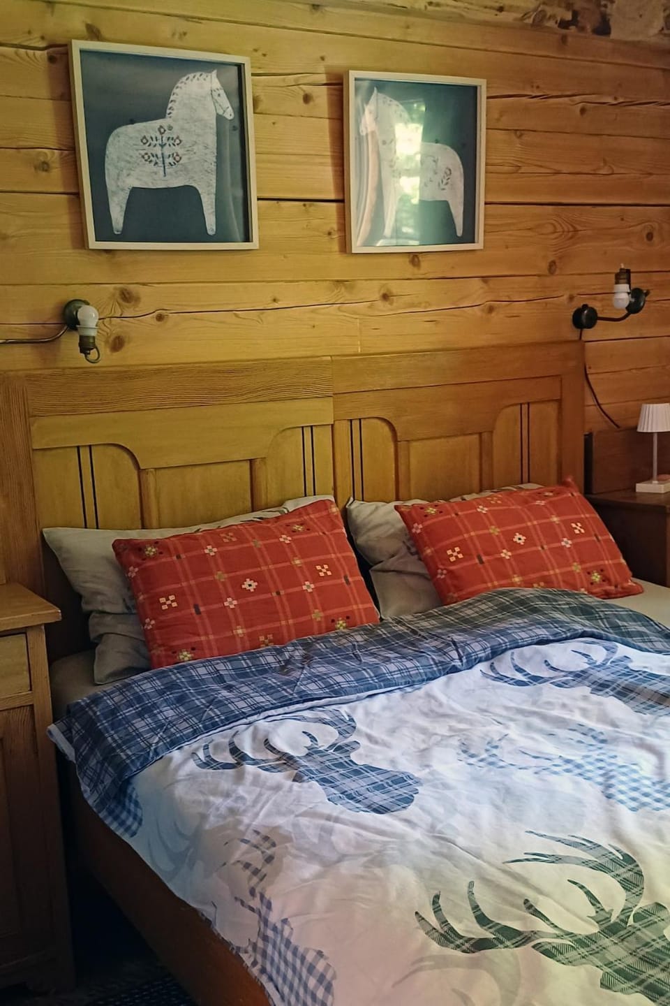 Loghouse cabin in the Kočevje forest Cabin in Primorje-Gorski Kotar County