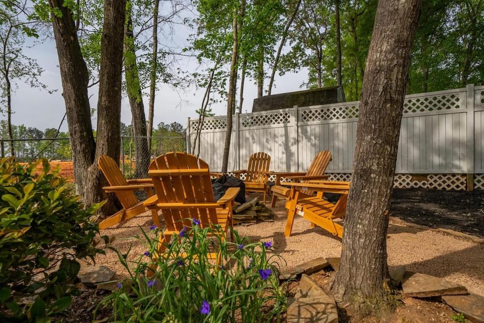 The Nestle 3-Bed 2-Bath Chapin - Near Lake Murray House in Chapin