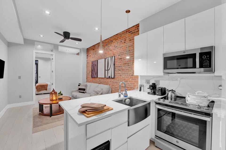 Kitchen or kitchenette, oven, pet friendly