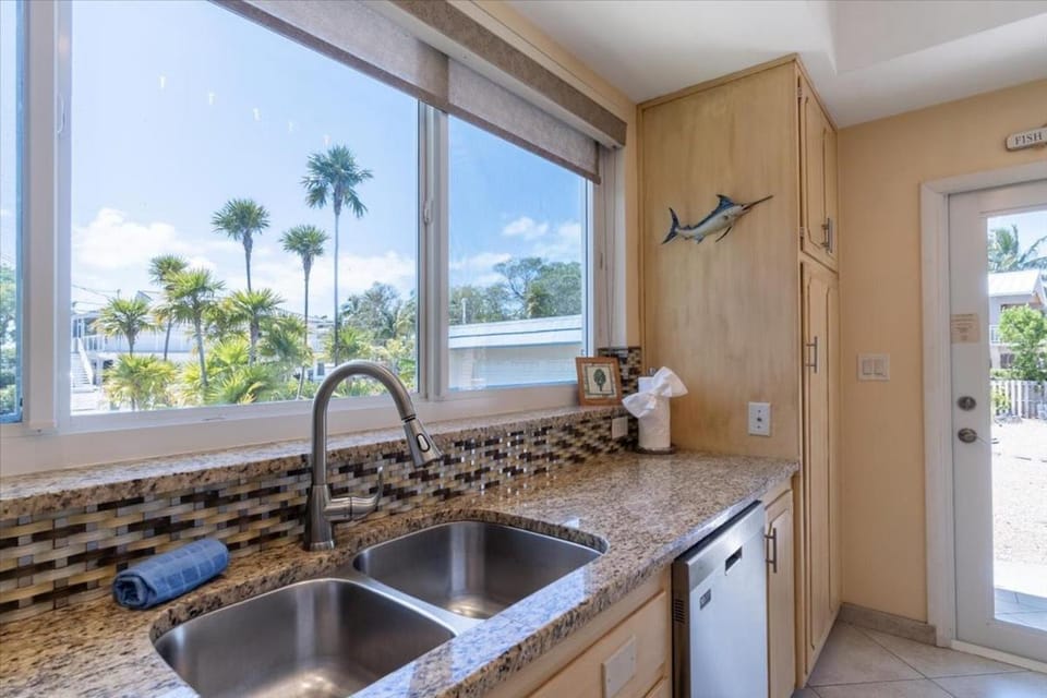 Blue Marlin House - Waterfront Pool Home, Steps from the Beach, Hot Tub, 210' Dock House in Marathon