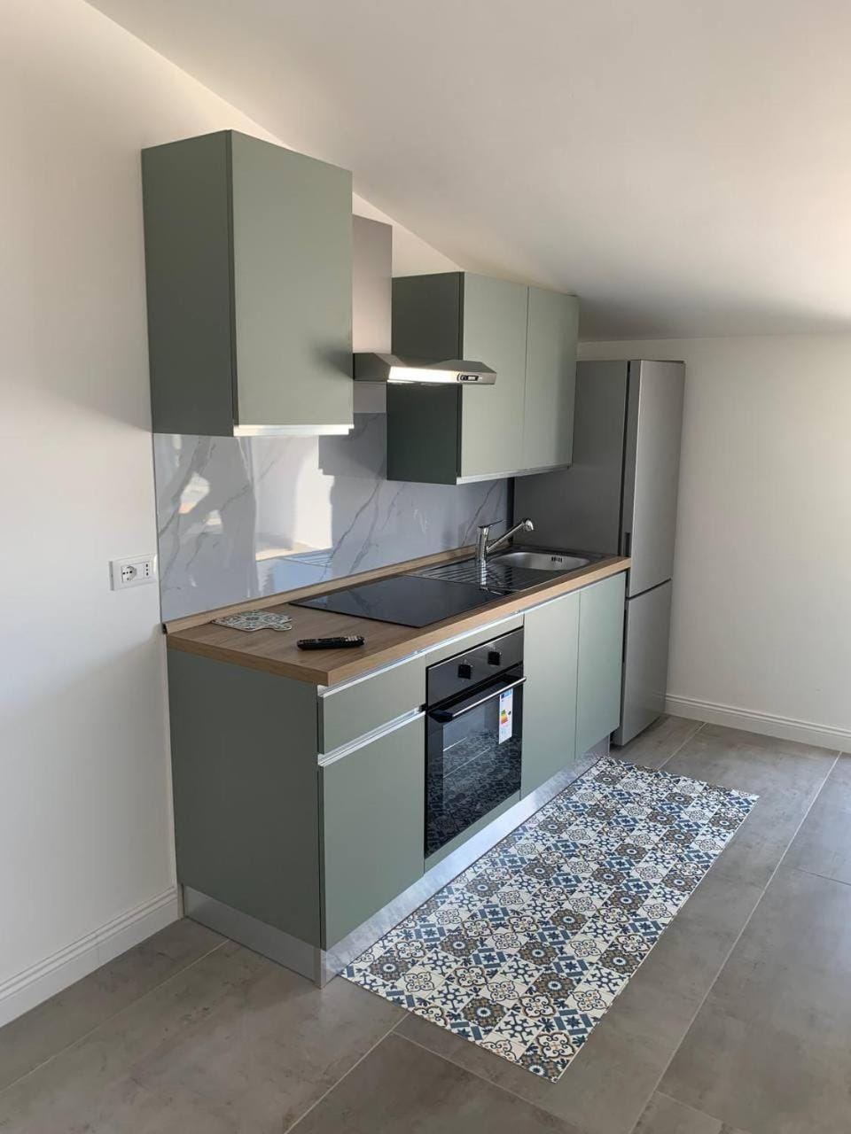 Kitchen or kitchenette, stove