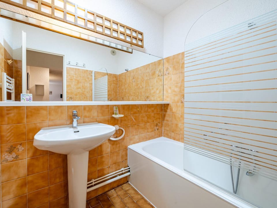 Studio pour 4 avec Wi-Fi illimité, vue mer depuis la terrasse - FR-1-827-40 Apartment in Roquebrune-Cap-Martin