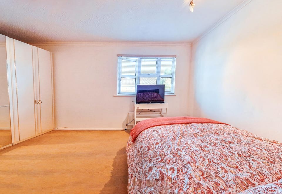 Simi Home Apartment in Milton Keynes