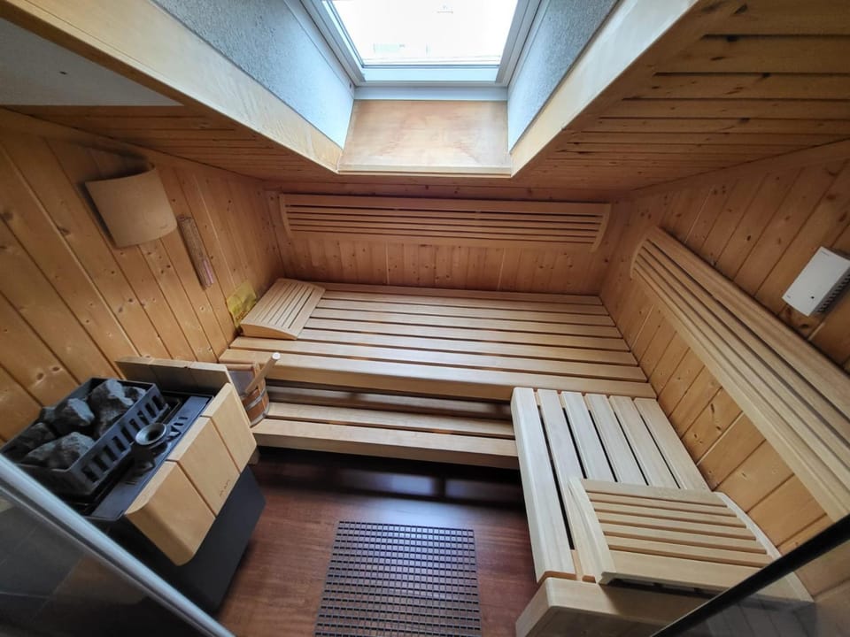 Presidental Suite Apartment by Livingdowntown Apartment in Zurich City