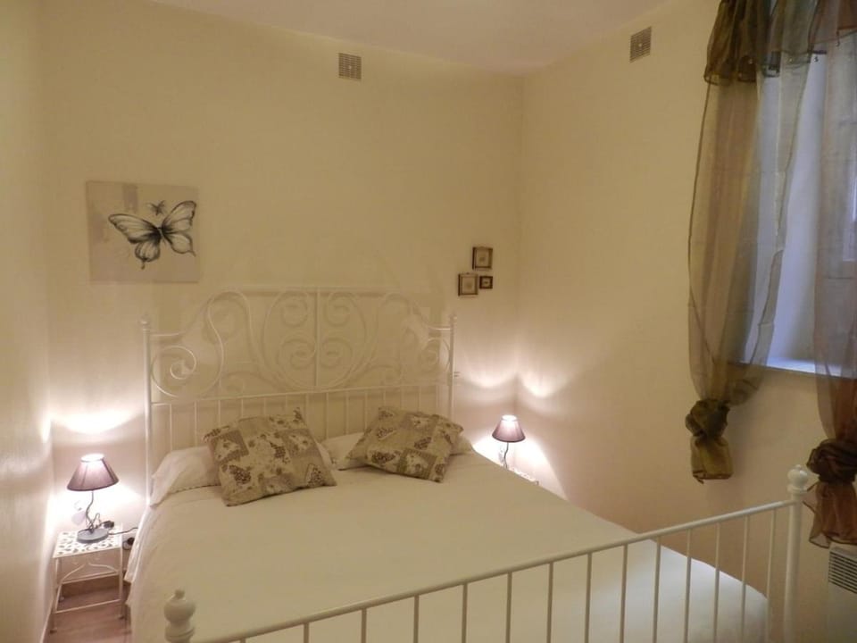 5 mins from Monaco House in Avenue du Carnier