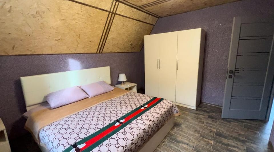 Bed, Photo of the whole room, Bedroom, wardrobe