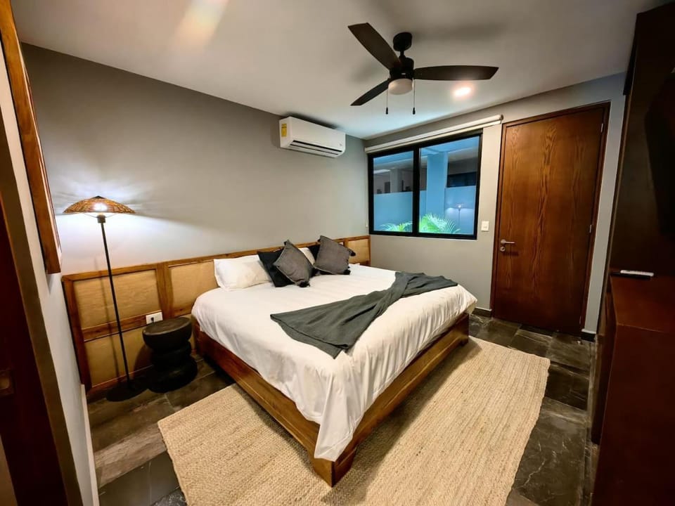 Paramar Noir Swim-Up Suite Aldea Zama Apartment in Tulum