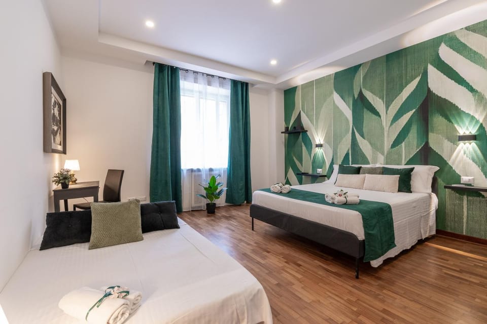 Bed, Living room, Photo of the whole room, Seating area, Bedroom