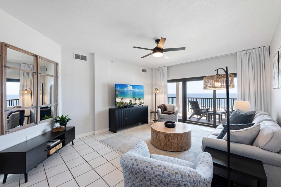 Palms 514- 5th floor 2 bedroom DIRECT beachfront condo House in Orange Beach