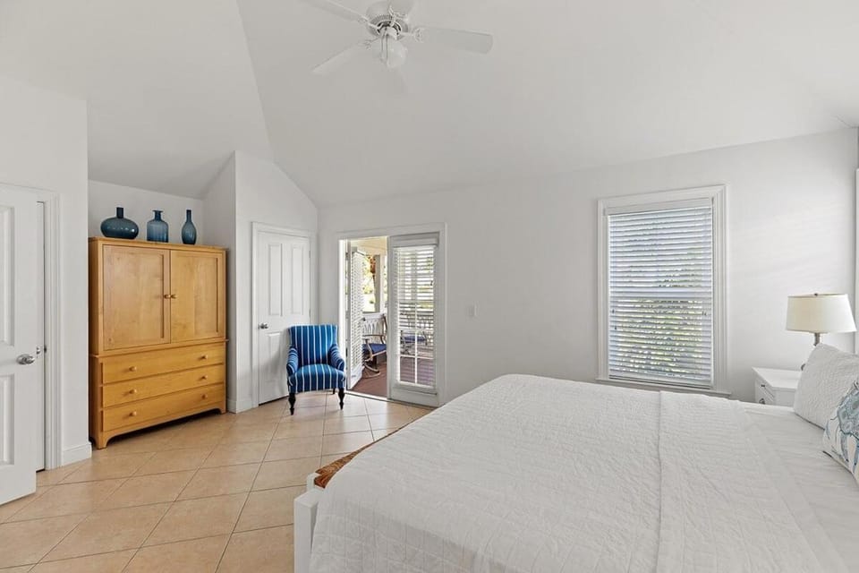 Indigo Reef #50 - The Palms - Luxury Waterfront Villa, 31' Dock House in Marathon