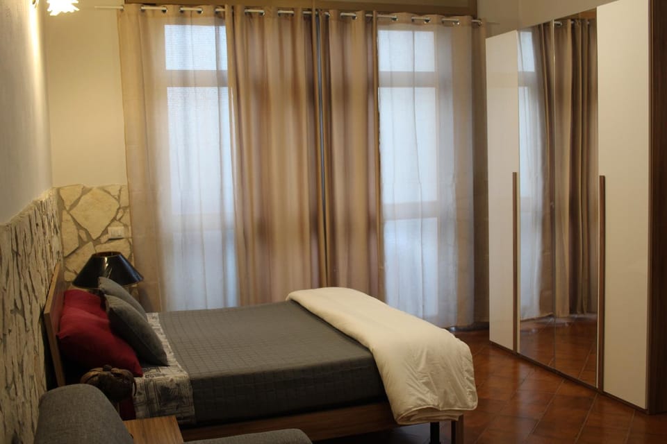 Bed, Photo of the whole room, Bedroom, wardrobe