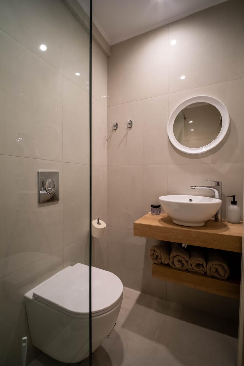 Shower, Bathroom, towels