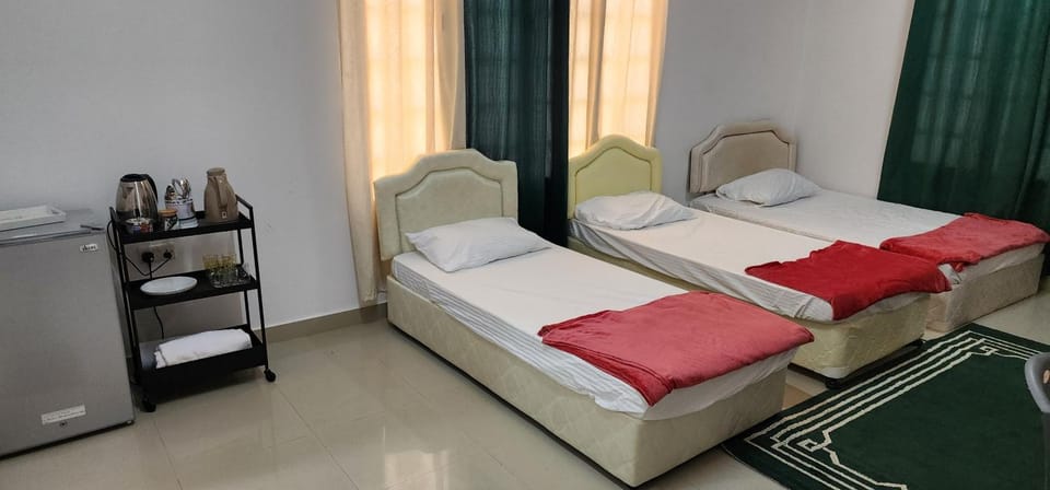 Bed, TV and multimedia, Kitchen or kitchenette, Photo of the whole room, Seating area, internet, internet, internet, minibar, towels, air conditioner