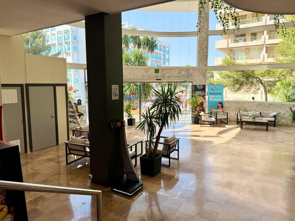 Apartsalou Inter Apartment in Salou