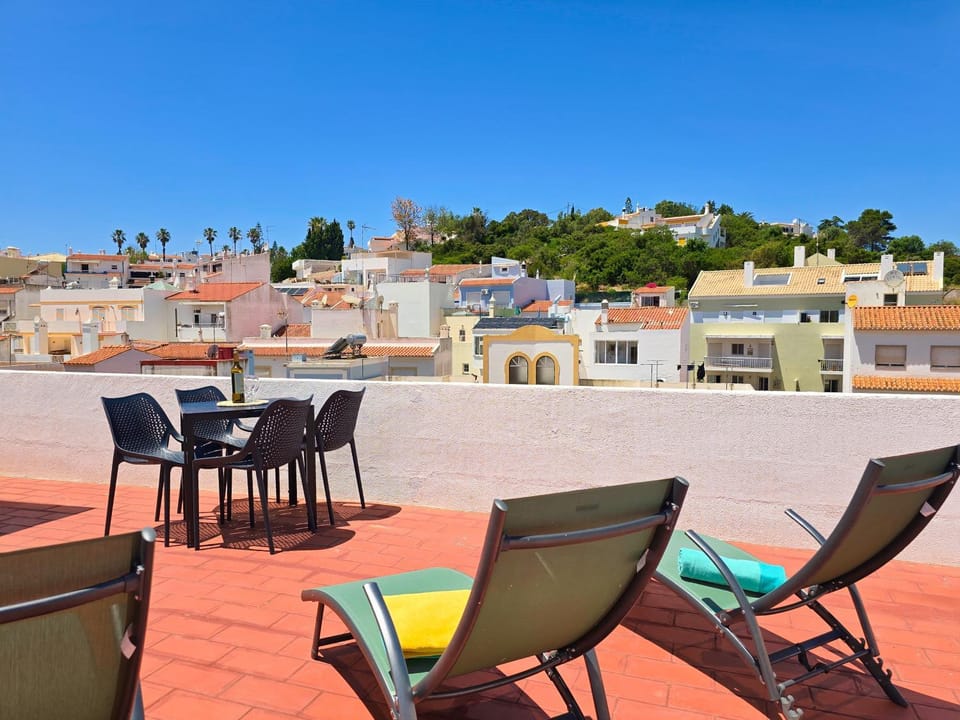 View (from property/room), Balcony/Terrace, Dining area, sunbed