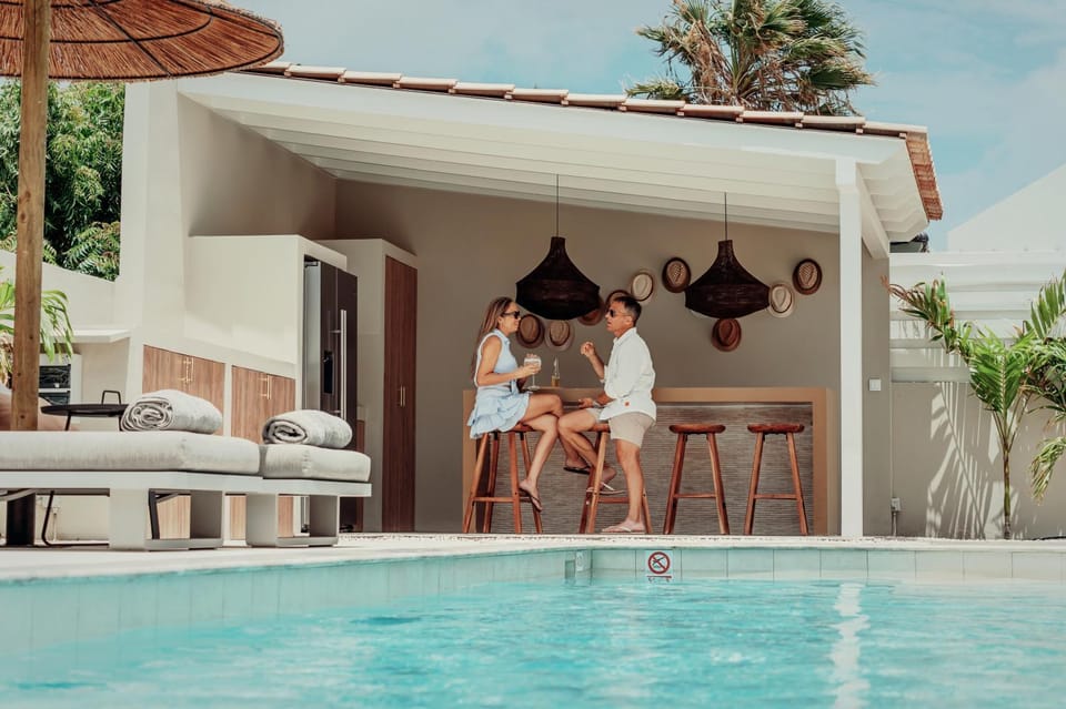 Lounge or bar, Swimming pool