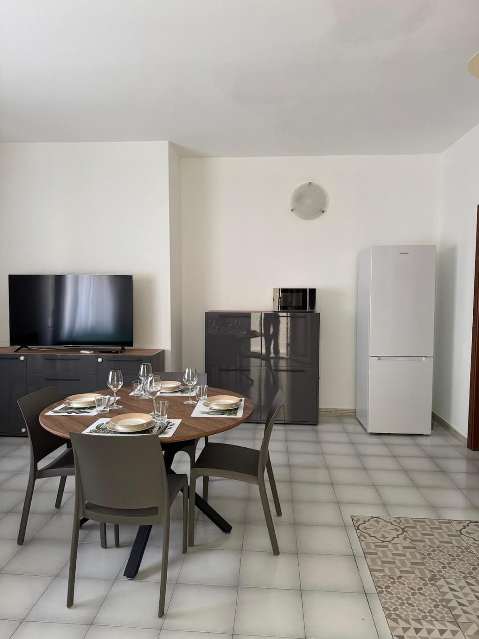 Living room, Dining area