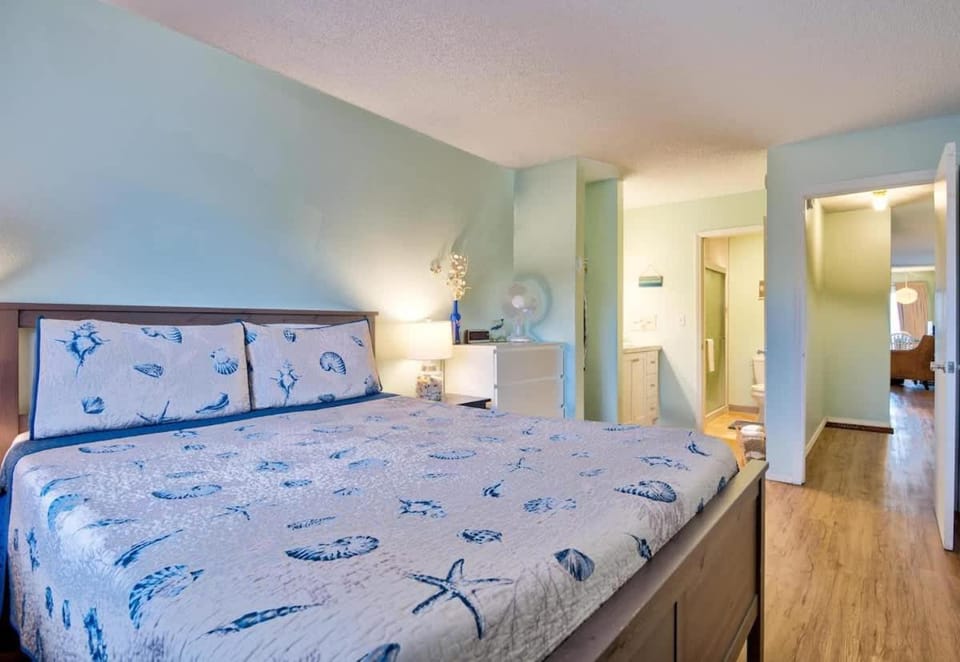 Oceanfront Suite - Ground Floor House in Lincoln City