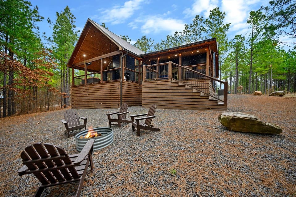 Red Fern Cabin Beauty Awaits Cabin in Oklahoma